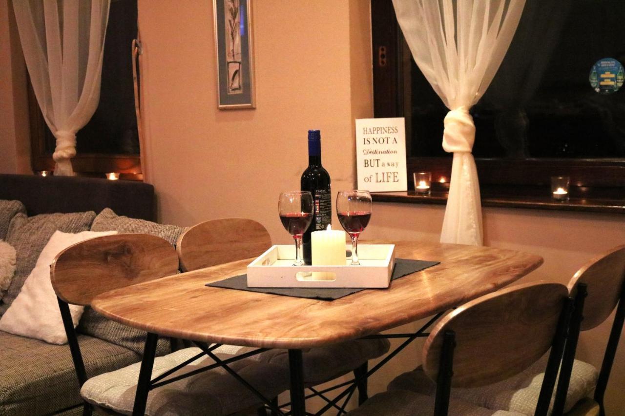 Guest House Studio Apartman Marina - With Jacuzzi, Free Parking, Pet Friendly 卡尔洛瓦茨 外观 照片